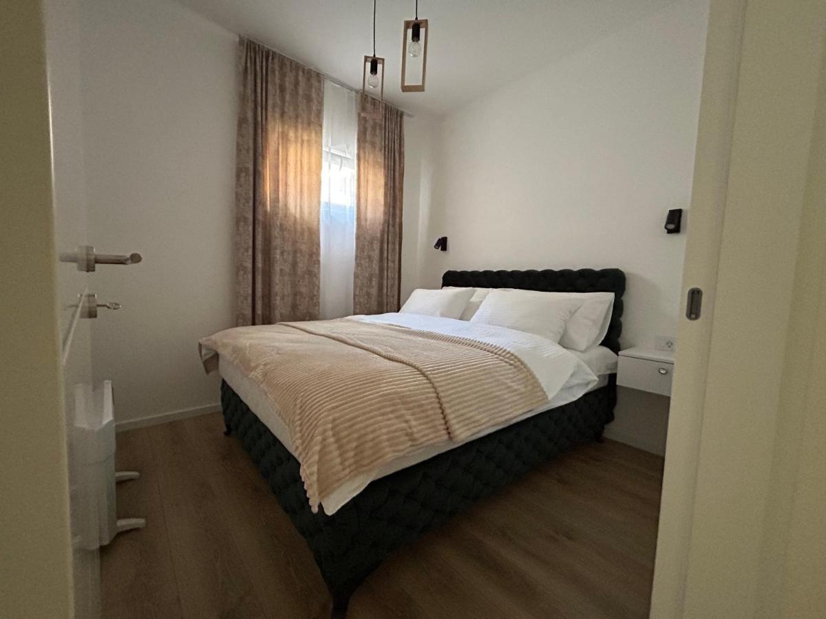 La Casa Apartments Jagodina Exteriör bild