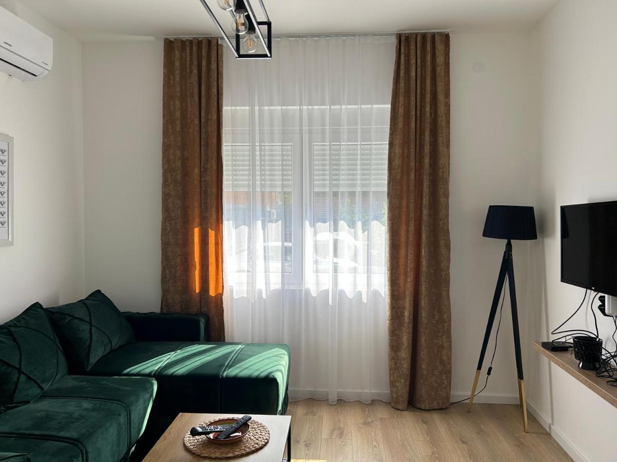 La Casa Apartments Jagodina Exteriör bild